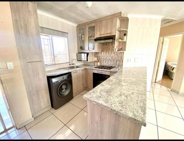 2 BEDROOM APARTMENT FOR SALE IN GROBLERPARK